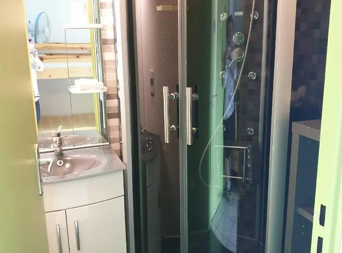 La Désirade Centre Port Avec Parking *