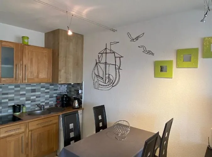 La Désirade Centre Port Avec Parking